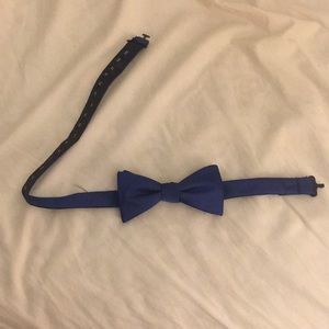 Chaps clip on adjustable bow tie